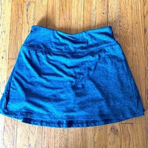Fulbelle NWT Marble Green and Black Skort Size Medium